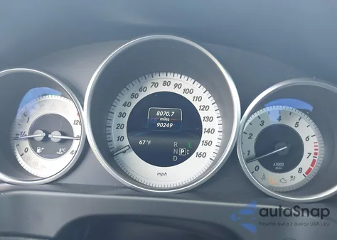 2015 Mercedes-Benz E 350 4Matic z USA, uszkodzony, nr VIN WDDHF8JB7FB090895